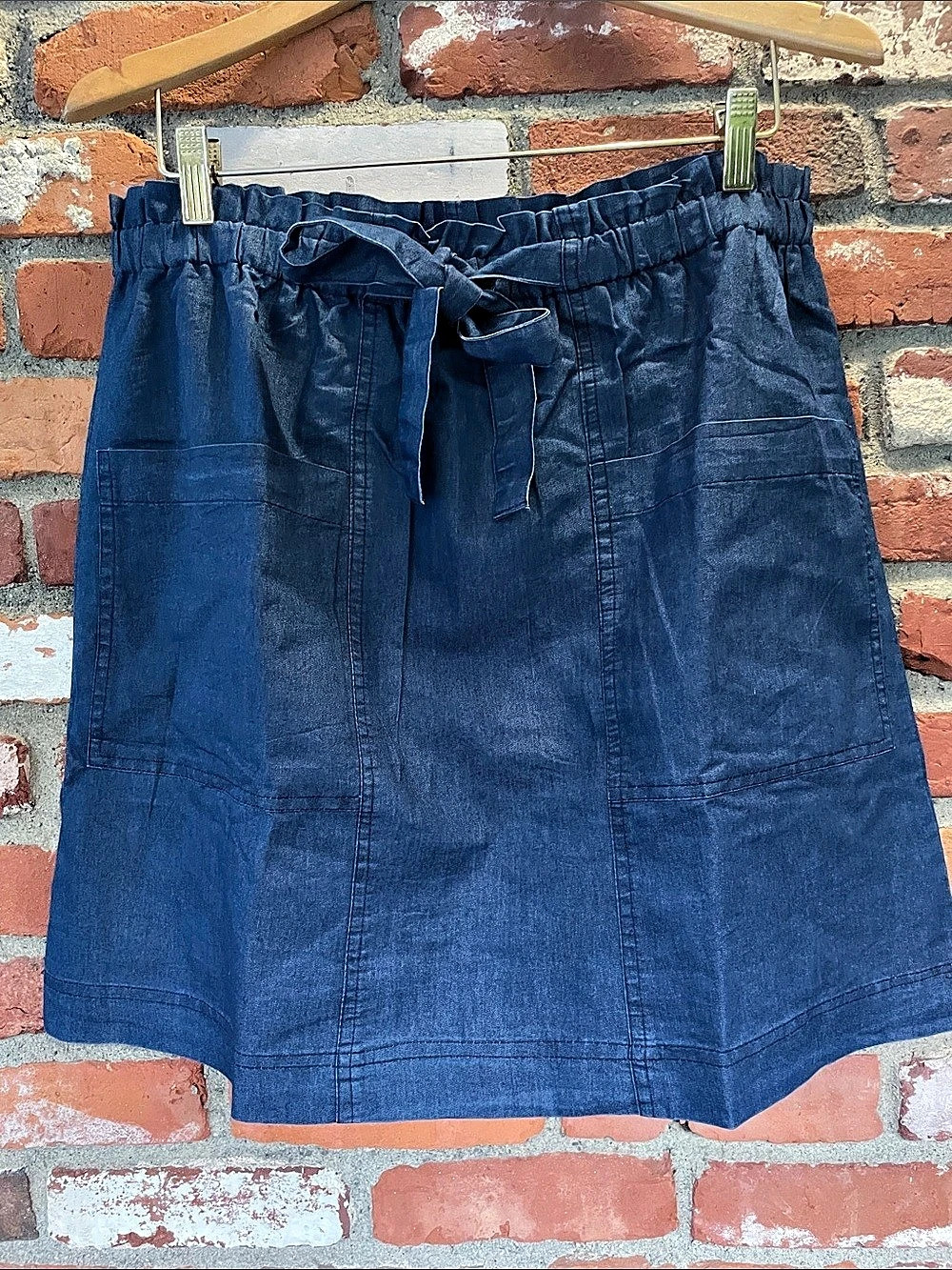 A-line elastic waist Cotton light denim Skirt w/ shorts cargo front pockets
